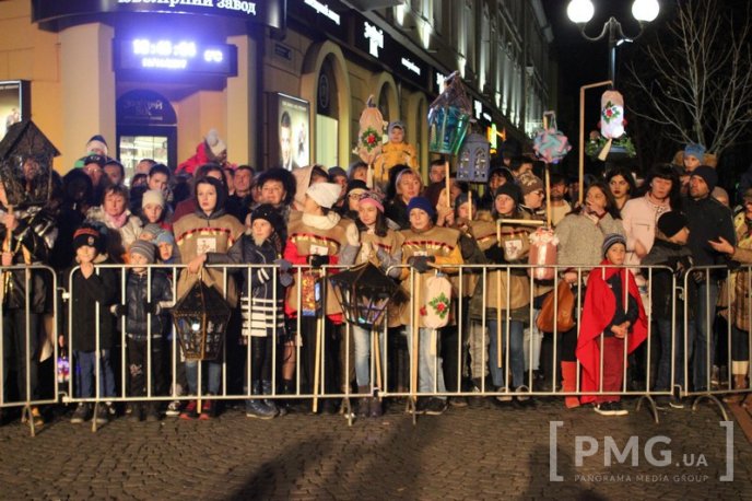 Парад ліхтариків та лицарські бої: як у Мукачеві відзначали День святого Мартина – 33