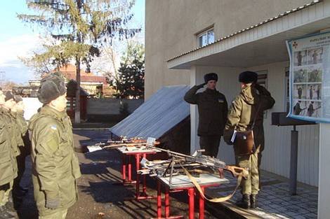 В Ужгороді у бійців Нацгвардії розпочалось навчання – 05