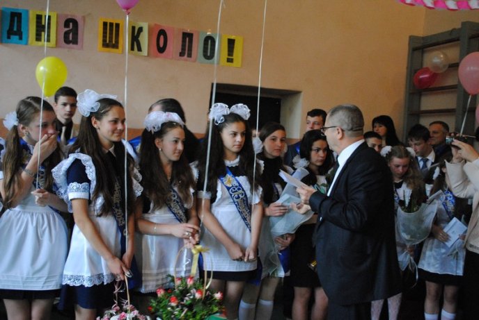 Останній дзвоник в Чинадієві: як це було (ФОТОРЕПОРТАЖ) – 01