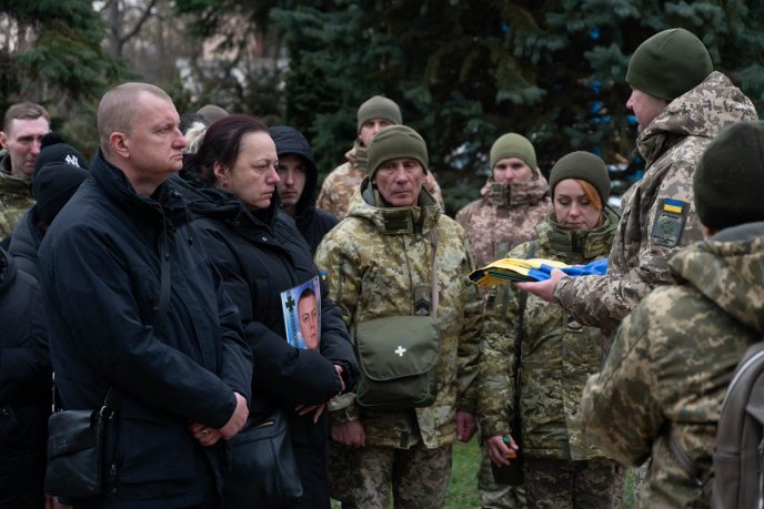 Закарпаття попрощалось із Героєм, який загинув наприкінці січня – 04 Закарпаття попрощалось із Героєм, який загинув наприкінці січня – 04