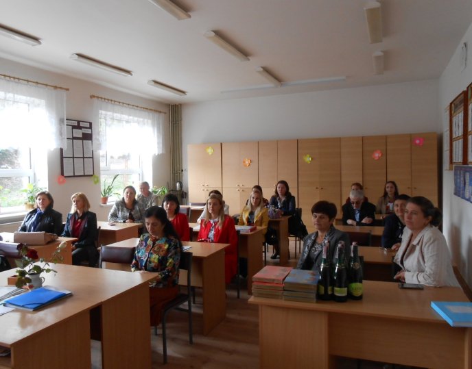 Освітяни Тячівщини та Рахівщини приймали вітання з нагоди Дня вчителя – 07