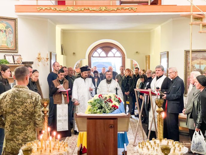 У Мукачеві в останню путь провели двох Героїв – 04