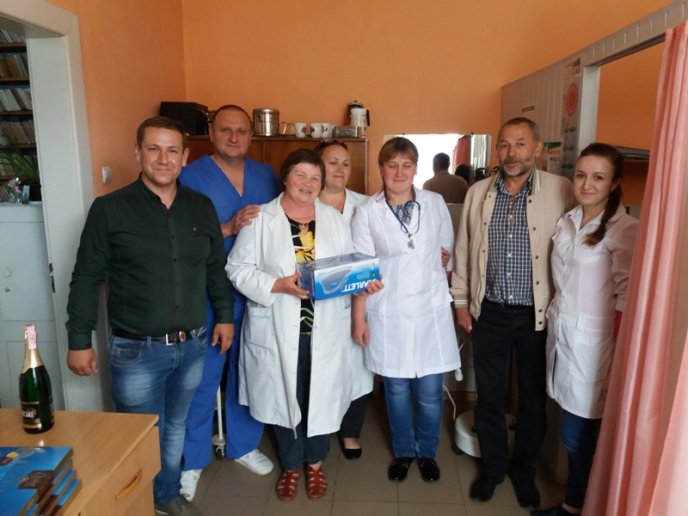 Медичних працівників Тячівщини та Рахівщини привітали з професійним святом – 01