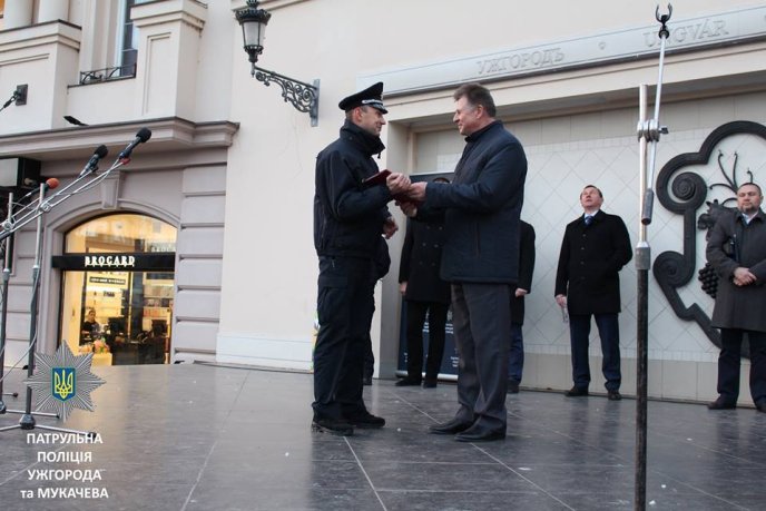 В Ужгороді відзначили першу річницю створення патрульної поліції – 13