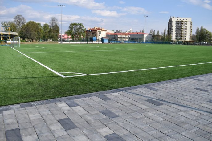 В Ужгороді відкрили реконструйований стадіон «Авангард» – 09