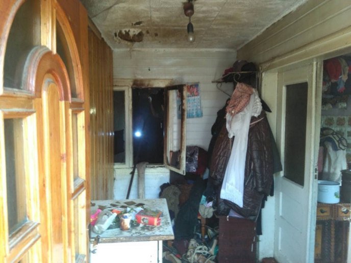 Пильні сусіди повідомили рятувальників про пожежу – 04