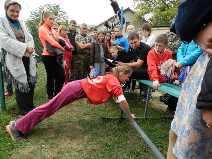 Близько сотні школярів приїхали до Мукачева на змагання "Юні друзі прикордонників" – 05