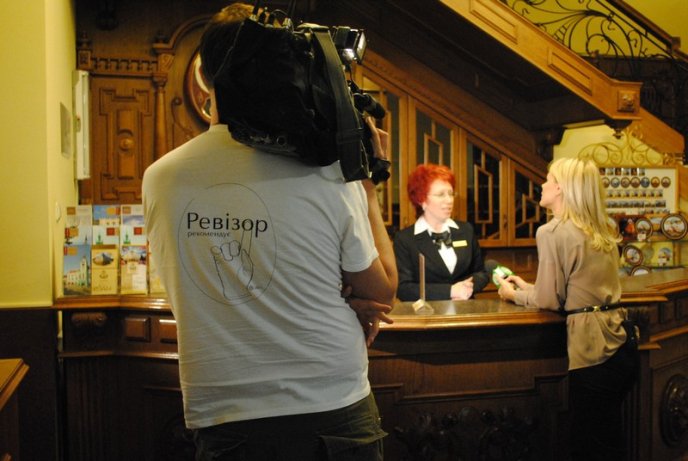 Ревізор уже в Мукачеві: Оля Фреймут інспектує готель "Зірка" (ФОТОРЕПОРТАЖ) – 06