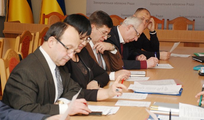 Депутати облради порушували проблему харчування учнів початкових класів – 02