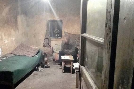 Раніше судимий закарпатець ховав під ліжком дещо цікаве – 01