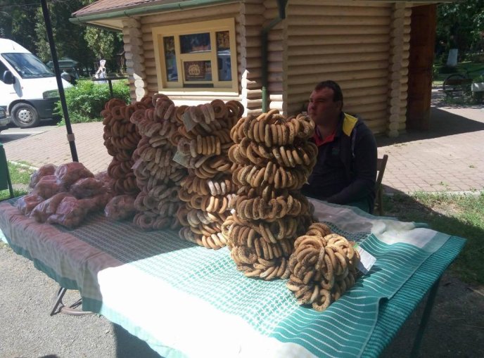 В Ужгороді готуються до проведення фестивалю "Медовий Спас" – 01