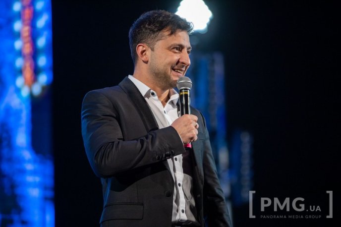 Зеленський з «Кварталом 95» в Ужгороді: Агітувати не збираємось, однак закликаємо всіх прийти на вибори – 12