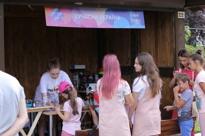 Як у Мукачеві пройшов фестиваль "З країни в Україну" – 08