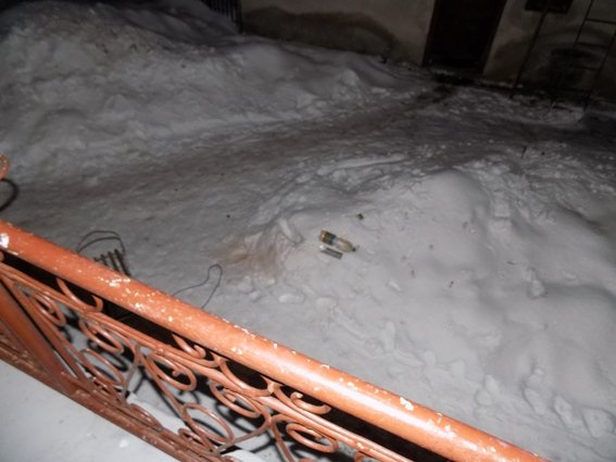 На Хустщині чоловік намагався підпалити будинок разом з родиною – 03