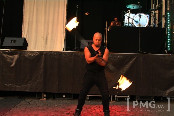 "No Longer Music" та їхній дивовижний виступ у місті над Латорицею – 02