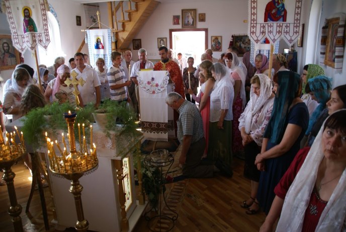 У Буштині відбулось храмове свято за участі духовенства УПЦ КП – 06