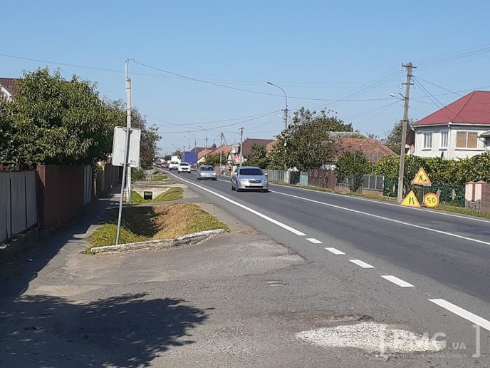 Водіїв попереджають про затори на трасі Київ-Чоп у Ракошині – 06