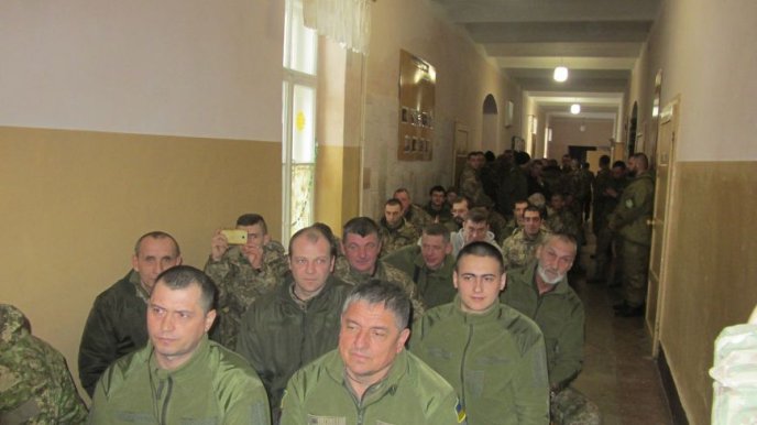 До бійців 128-ої бригади завітали колядники – 04 До бійців 128-ої бригади завітали колядники – 04