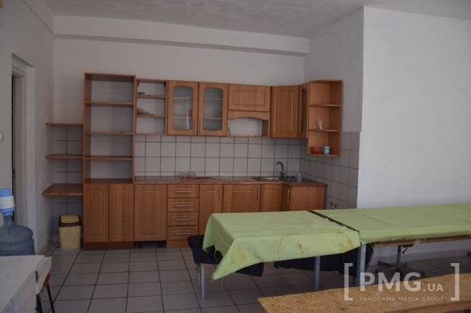 На Мукачівщині виготовляють текстиль для відомих світових брендів – 14