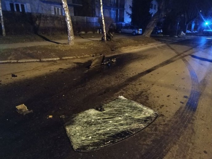 Двоє українців загинули у моторошній ДТП у Польщі – 07