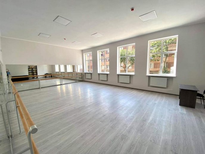 У Мукачеві відкрили Палац культури та мистецтв – 11