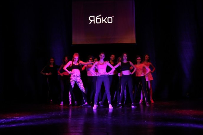 У Мукачеві визначили володарку титулу конкурсу краси "Міс МКТЕК 2018" – 34