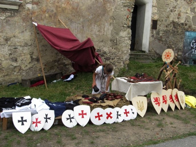 У Чинадіївському замку проходив фестиваль "Срібний Татош" – 06