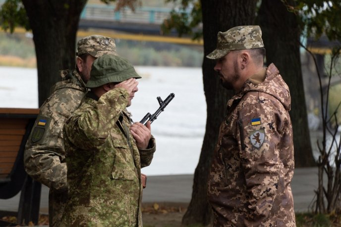 Закарпаття провело в останню путь 35-річного захисника – 08