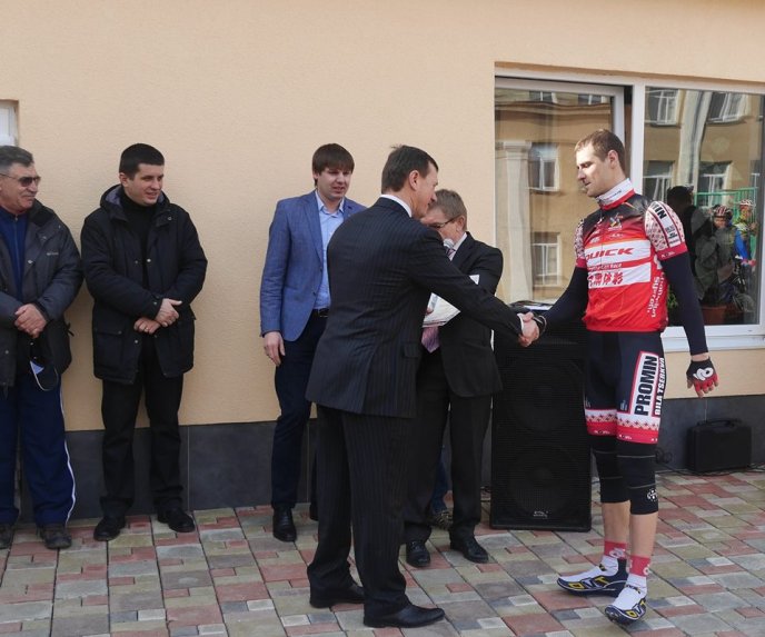 В Ужгороді відкрили туристичний велоцентр – 10