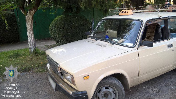 У Мукачеві затримали п’яного таксиста – 01