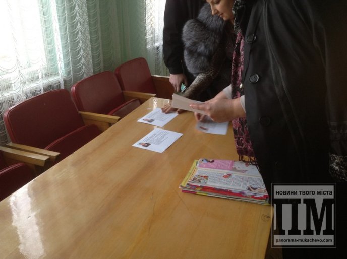 В Обаві інформаційні матеріали про кандидатів забули вивісити на дільниці (ДОДАНО ФОТО) – 01