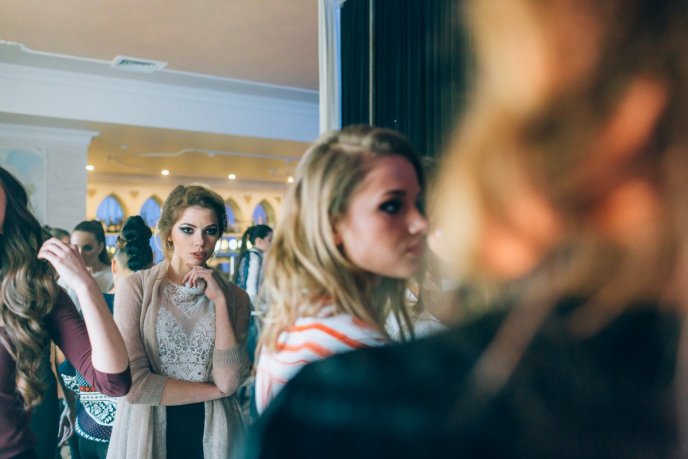 Мода заради життя: на Закарпатті відбувся ІІІ-й благодійний показ мод дизайнерки Роксолани Новак – 01