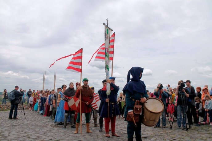Середньовічне весілля відгуляли на Закарпатті – 06
