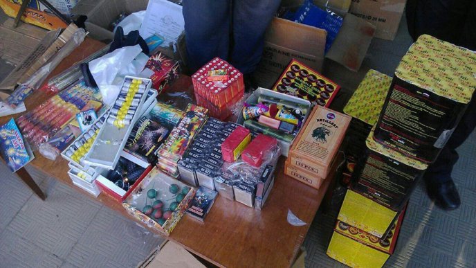 Ужгородські патрульні виявили незаконний збут піротехніки – 08