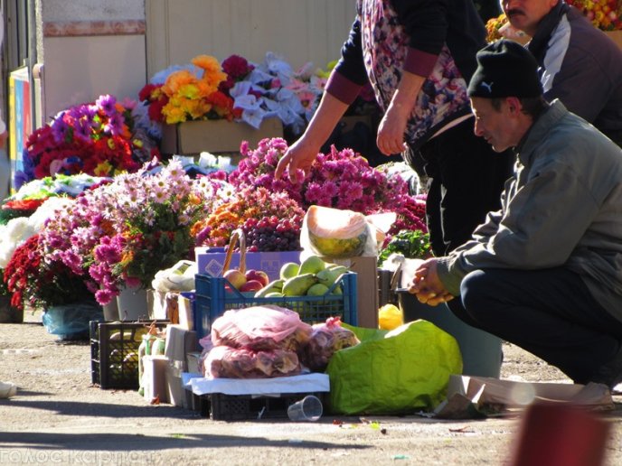 Вінки, свічки та квіти: у скільки обійдеться вшанувати пам’ять померлих у Мукачеві – 13