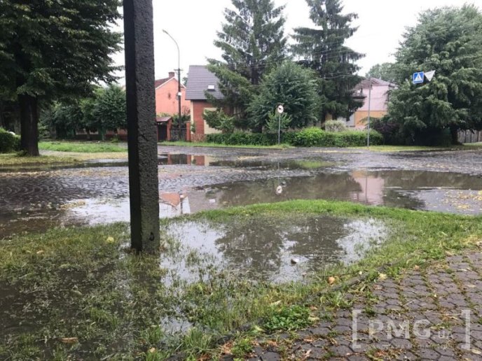 Страшенна злива у Мукачеві: до чого вона призвела – 13