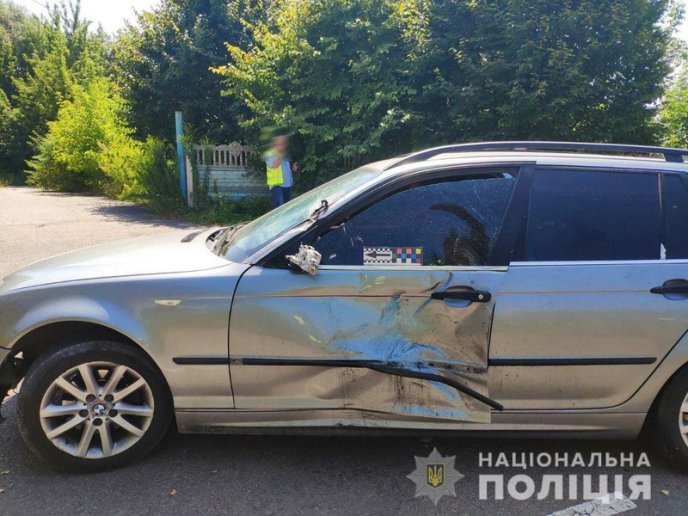 На трасі зіткнулися три машини. Одна з них загорілася – 03