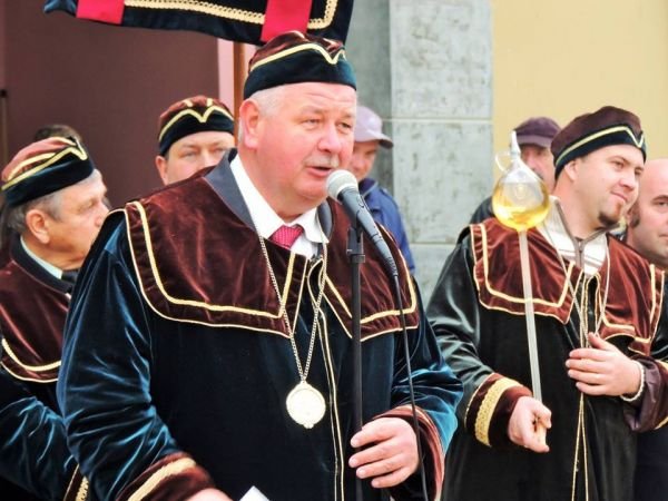 У Берегові відбулись офіційні святкування Дня святого Мартина – 09