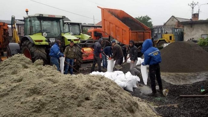 У Мукачеві готуються до можливого паводку – 02 У Мукачеві готуються до можливого паводку – 02