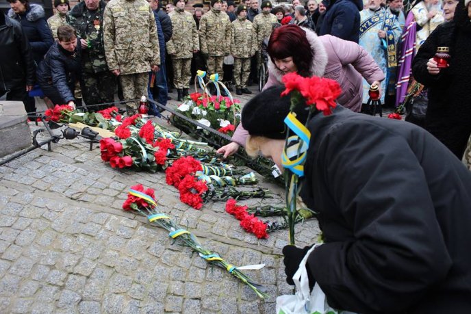 Пам’ять воїнів-інтернаціоналістів вшанували в центрі Мукачева – 11