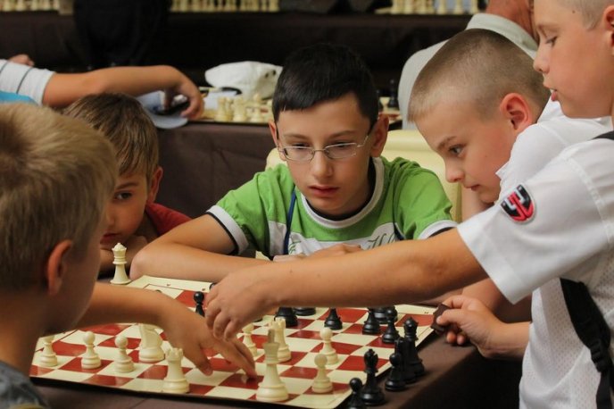 У Мукачеві розпочався міжнародний шаховий турнір – 04