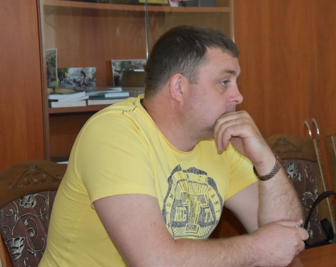 Жителі Іршави протестують проти перейменування вулиці на ім’я полеглого в АТО земляка – 02 Жителі Іршави протестують проти перейменування вулиці на ім’я полеглого в АТО земляка – 02