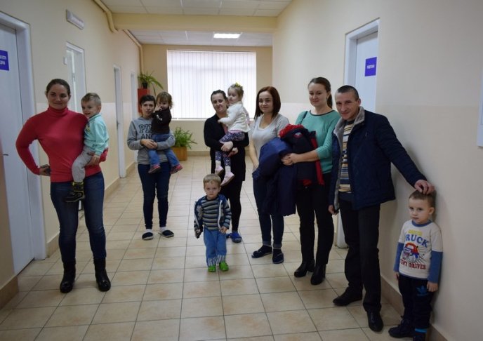 Для маленьких пацієнтів Ужгородської міської дитячої лікарні влаштували свято – 01