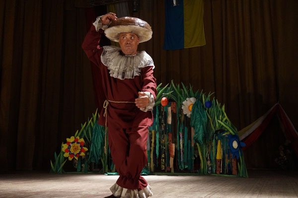 Тячівським школярам презентували виставу-казку «Жила-була Сироїжка» – 02