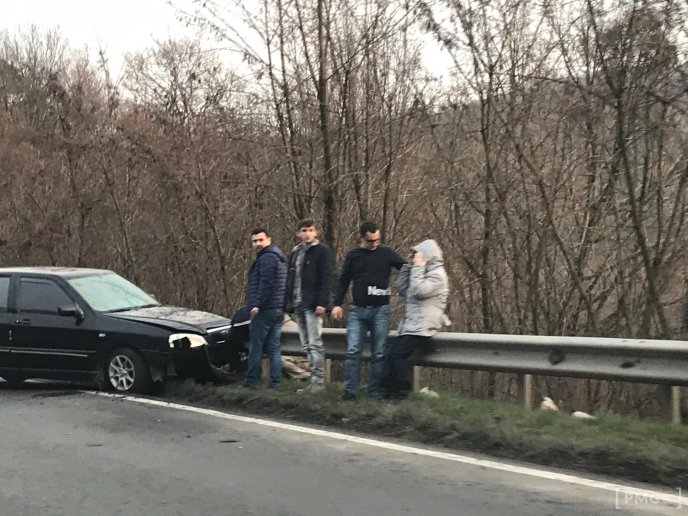 На трасі "Київ-Чоп" сталася аварія: рух ускладнено – 04