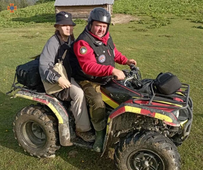 Рятувальники розповіли, що сталося вчора у Карпатах – 02