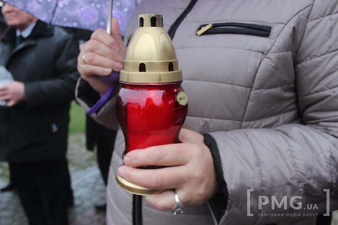 У Мукачеві вшанували пам’ять Героїв Майдану – 03