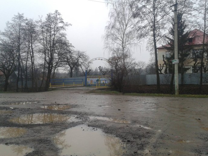 На території Мукачівського району буде оновлено автобусні зупинки – 02