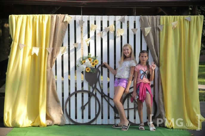 Миттєвості велозаїзду у Мукачеві: фоторепортаж із "Літньої зустрічі цімборів" – 04