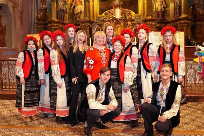 Як закарпатці у Будапешті на Різдво колядували – 01